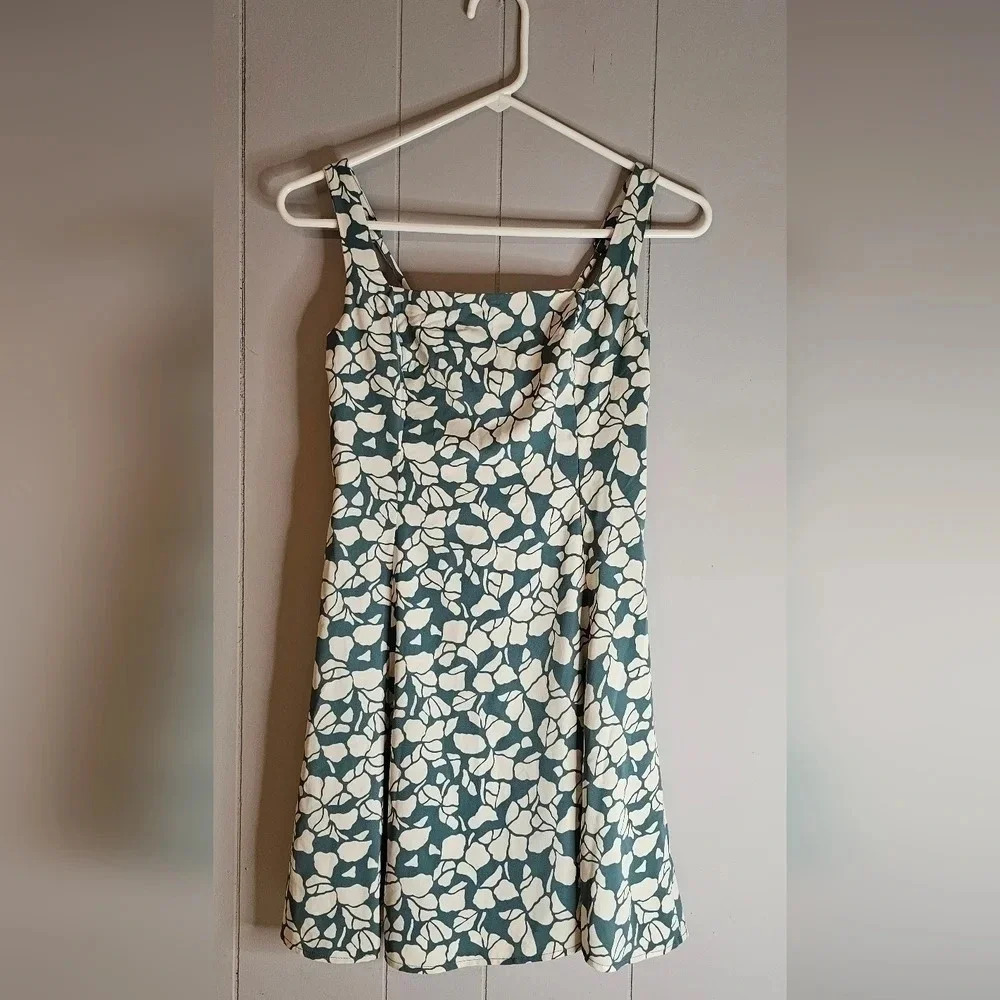 Abercrombie & Fitch Green and White Floral Mini Dress XS